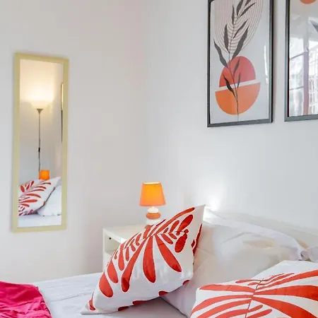 Milvio Bridge - Olympic Stadium, Farnesina, A-c Апартаменты Рим